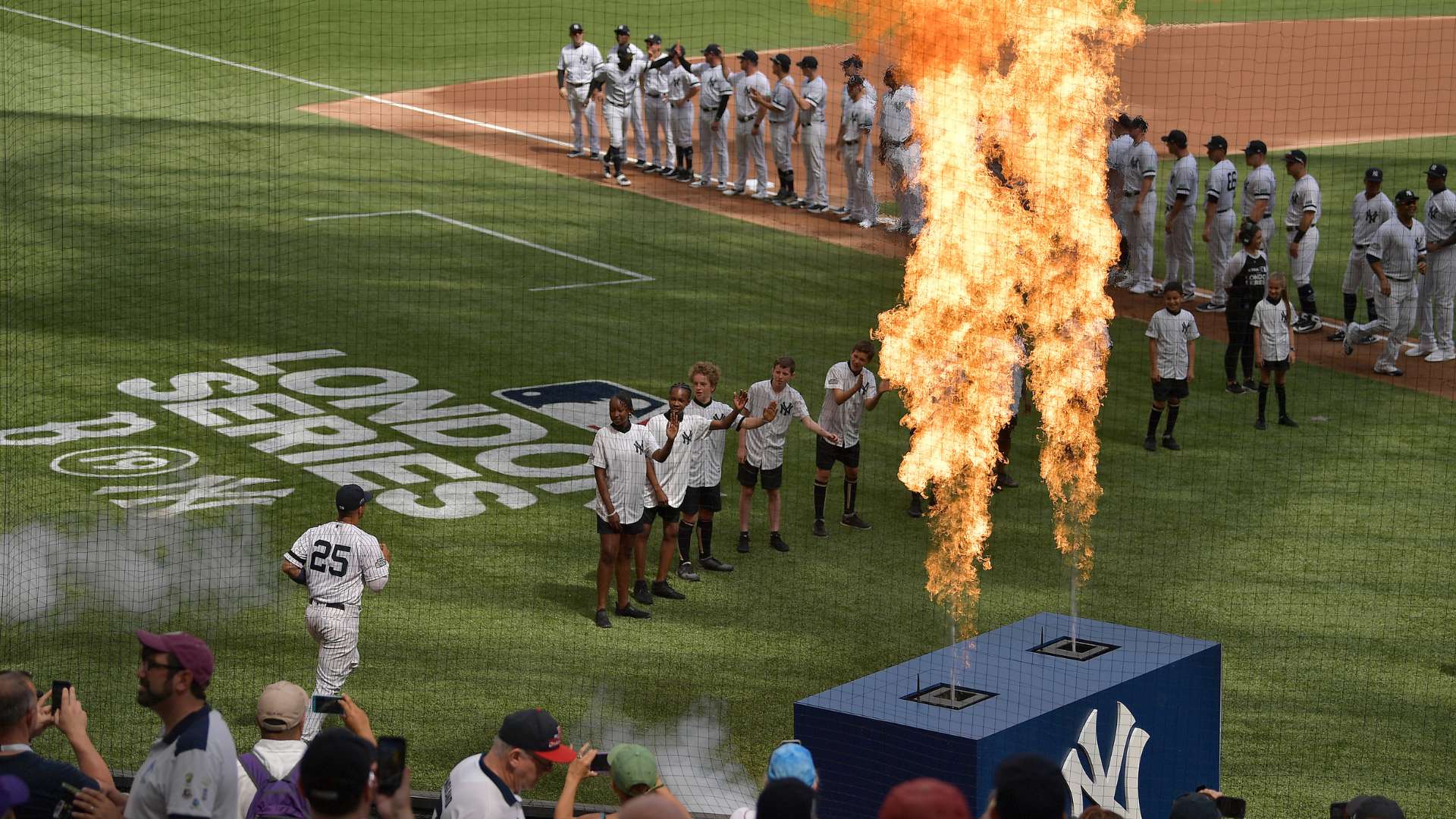确保球员在 确保球员在